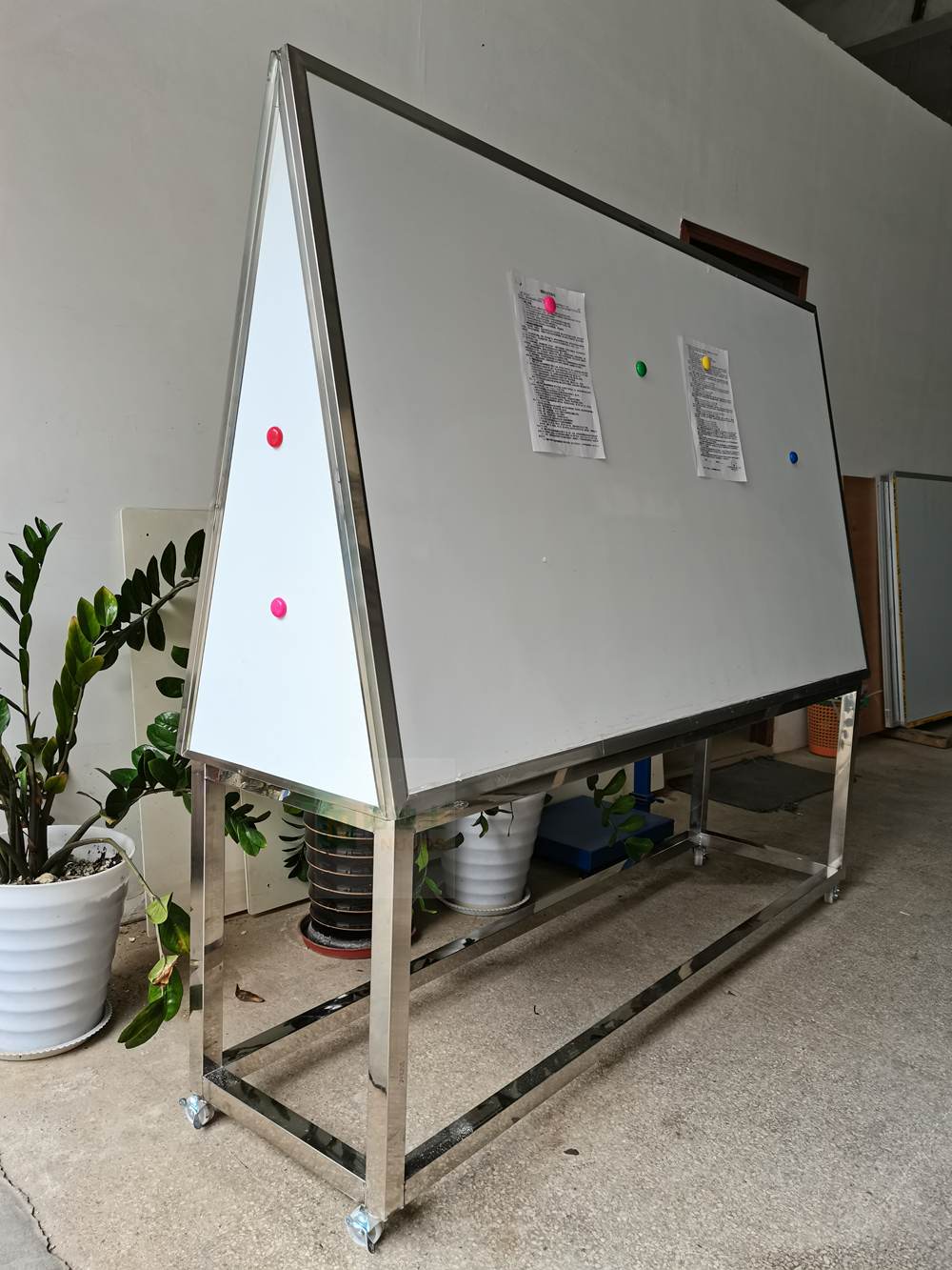厂家订制活动不锈钢架白板带架多面白板架梯形白板架带滑轮